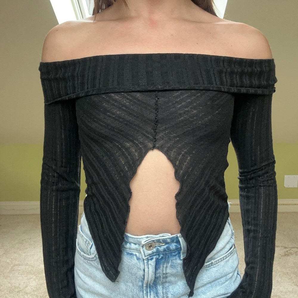 Black off the shoulder long sleeve top